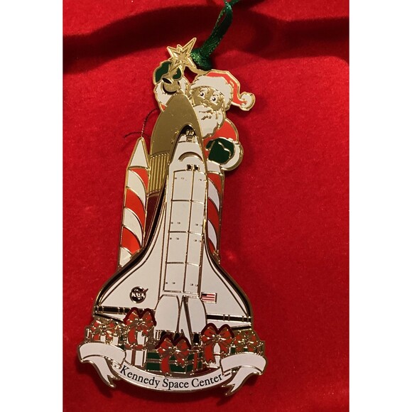 Kennedy Space Center 2009 Santa Shuttle Launch Christmas Ornament Brass Boxed - Picture 1 of 11